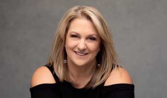 Dina Dennis